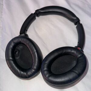 Sony Like New On-Ear Headphones black